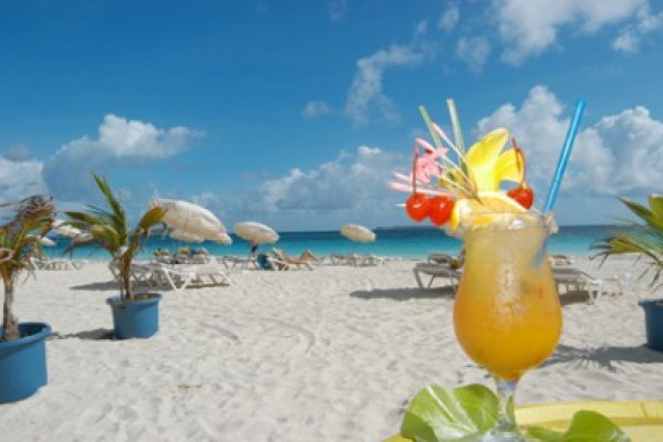 Selgros oferă 20 de vacanţe all-inclusive şi 300.000 de premii garantate